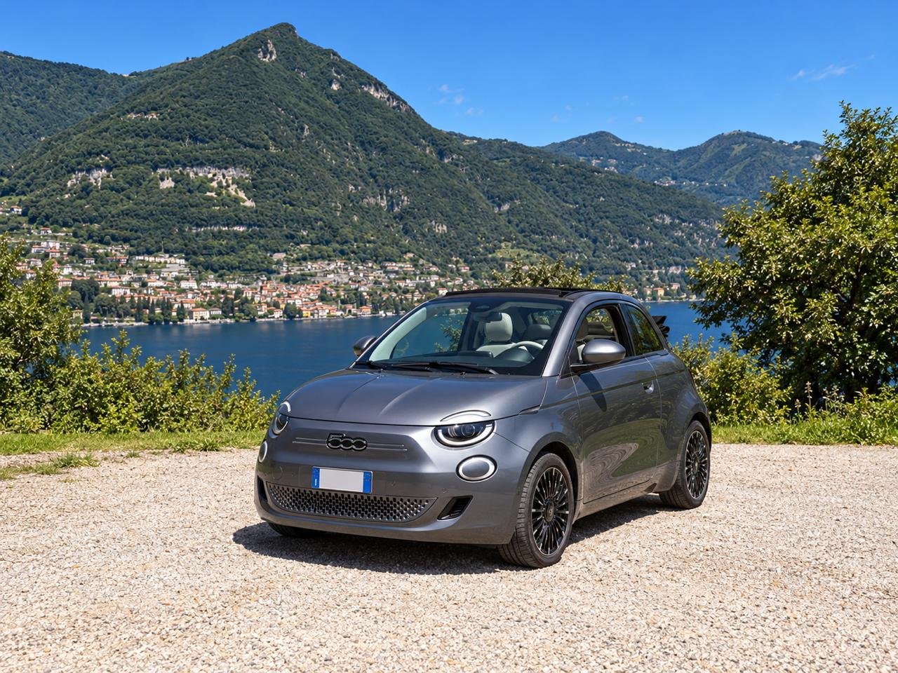 e-500 Cabrio — A Little Italian Adventure